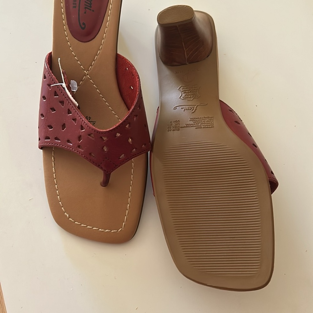 BRAND NEW FIONI Leather mules, size 8 - Picture 3 of 4